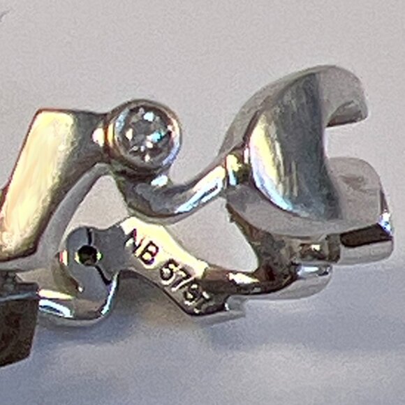 RARE Cartier Signature 18K WG Ring - Picture 4 of 10